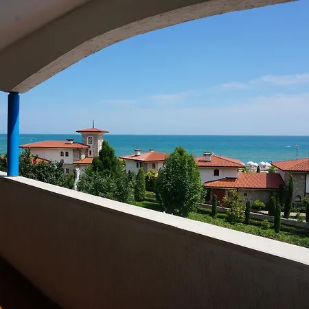 מלון Bora Bora סאני ביץ'