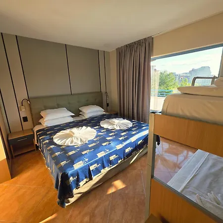 מלון Bora Bora 3*