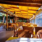 Bora Bora Sluneční pobřeží