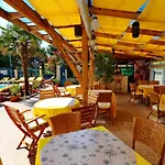 Bora Bora 3* Sluneční pobřeží