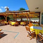 Bora Bora Sluneční pobřeží