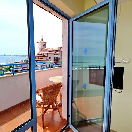 Bora Bora Szálloda Napospart