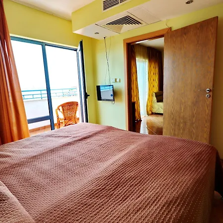 Bora Bora 3* Slantschew brjag