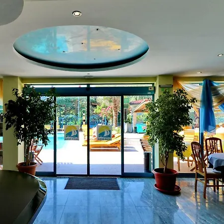 Bora Bora Hotel 3*