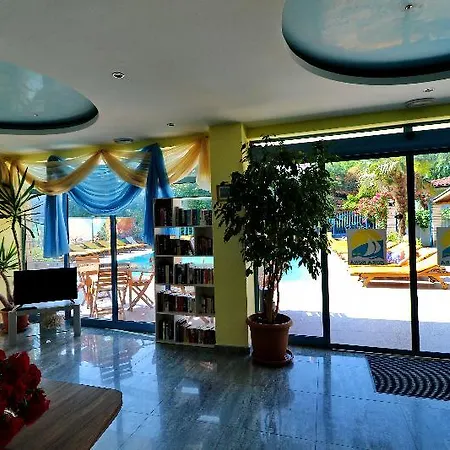 Bora Bora Hotel