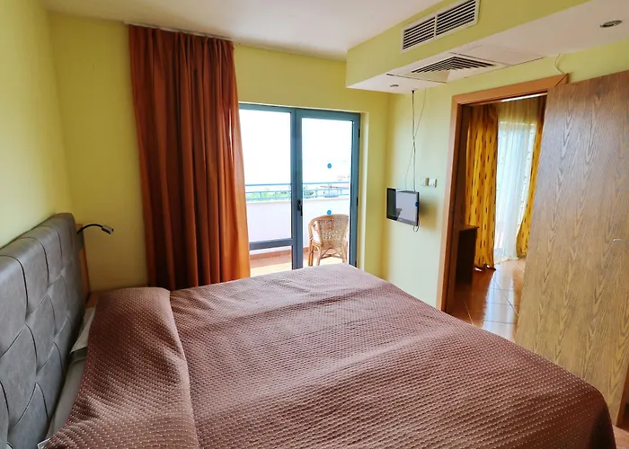 Bora Bora Sunny Beach