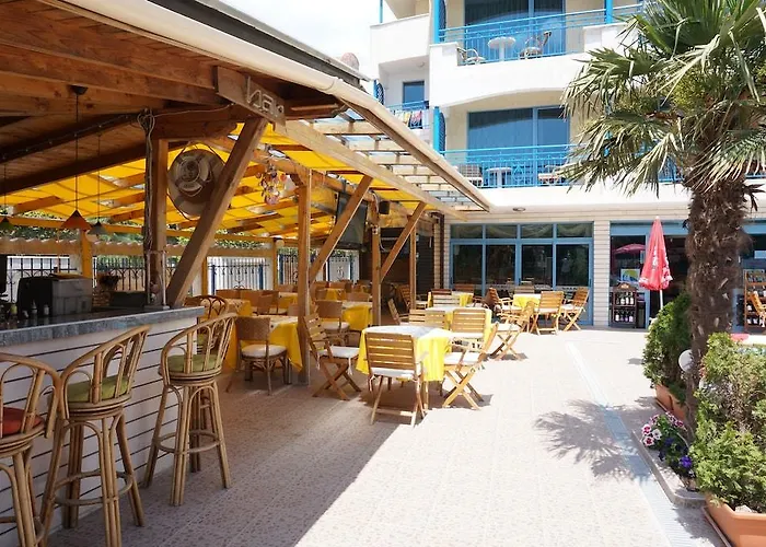 Готель Bora Bora 3*