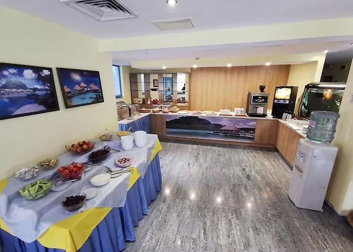 Bora Bora Готель Сонячний Берег