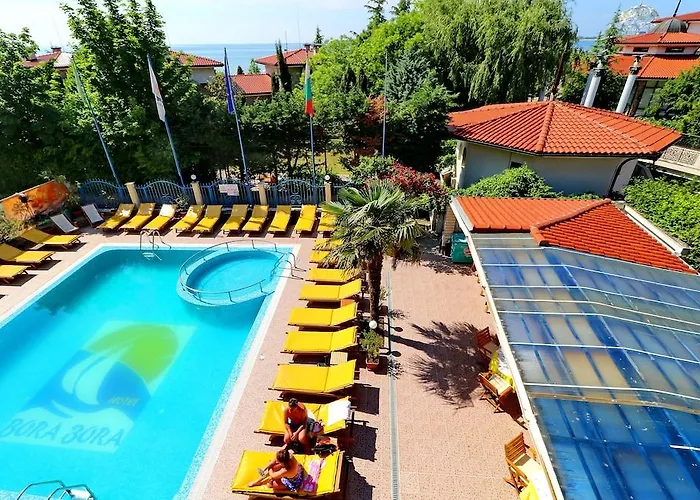 Bora Bora Готель