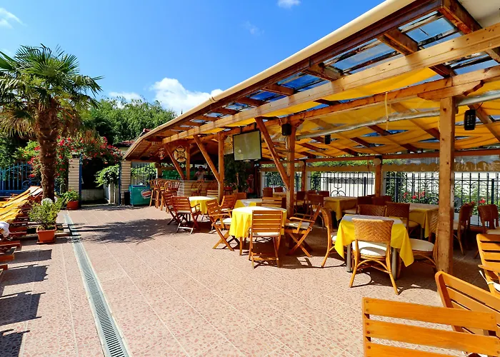 Готель Bora Bora 3*