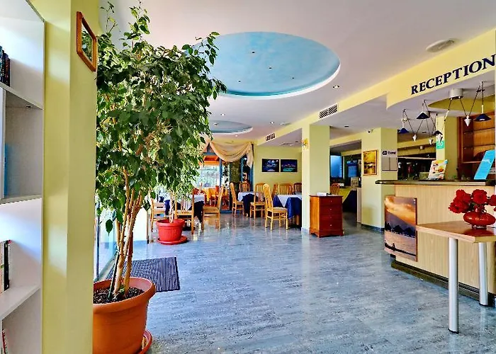 Bora Bora Готель 3*